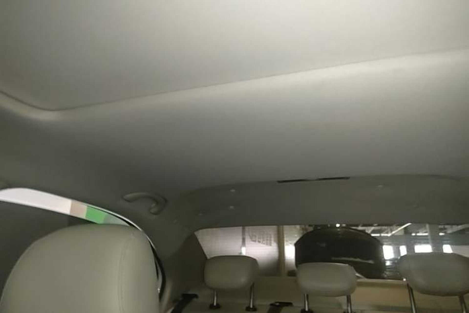 Used Skoda Rapid 2015 1.6L Manual Smart Selection Model Headliner