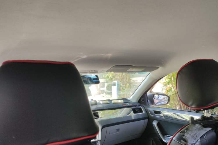 Used Skoda Rapid 2015 1.4L Manual Enjoyment Model Headliner