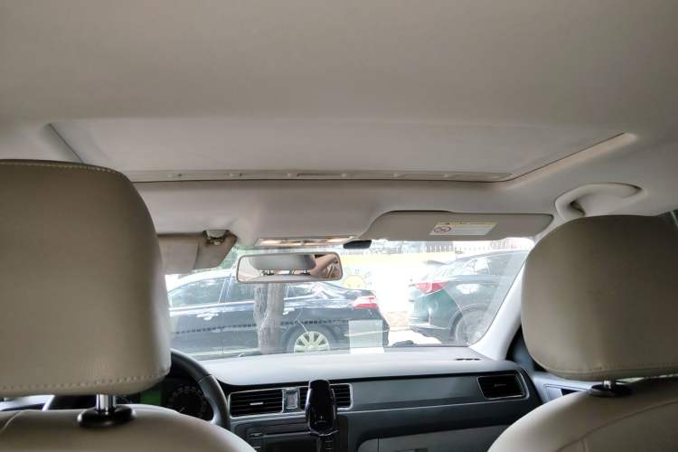 Used Skoda Rapid 2015 1.6L Automatic Smart Selection Model Headliner