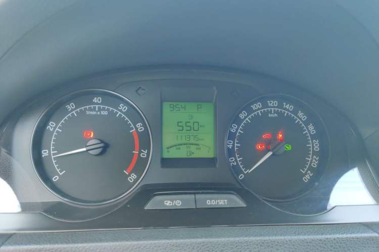 Used Skoda Rapid 2015 1.6L Automatic Smart Selection Model Instrument Cluster