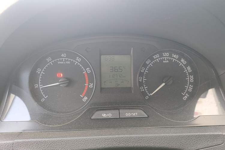 Used Skoda Rapid 2015 1.4L Manual Enjoyment Model Instrument Cluster
