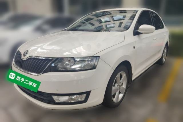 Used Skoda Rapid 2015 1.6L Automatic Smart Selection Model