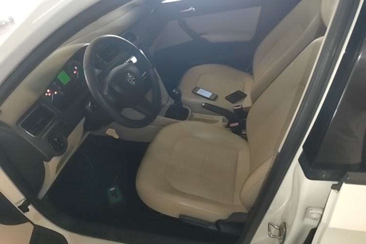 Used Skoda Rapid 2015 1.6L Manual Smart Selection Model Left Front Seat