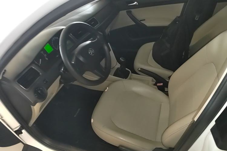 Used Skoda Rapid 2015 1.6L Manual Smart Selection Model Left Front Seat