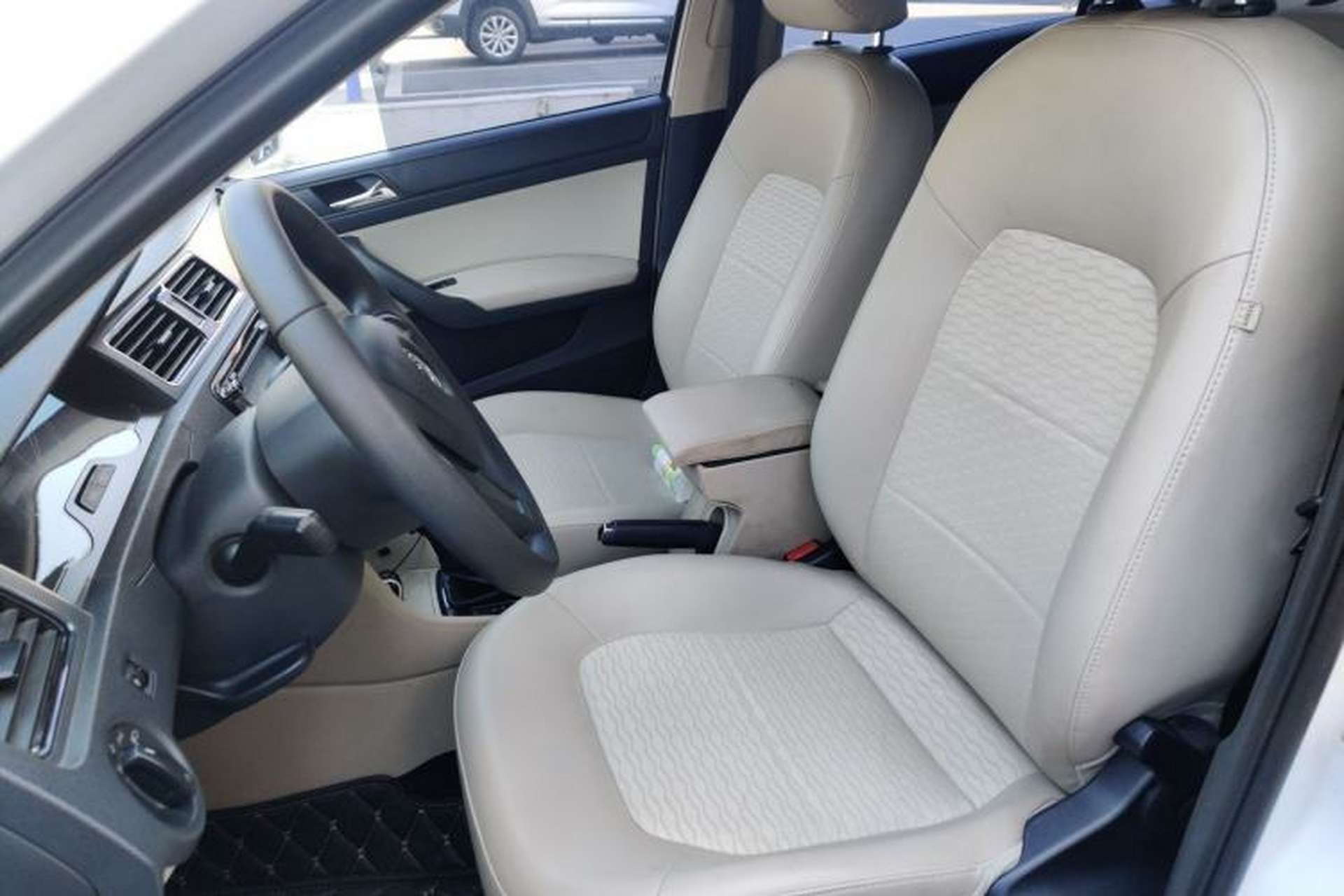 Used Skoda Rapid 2015 1.6L Automatic Smart Selection Model Left Front Seat