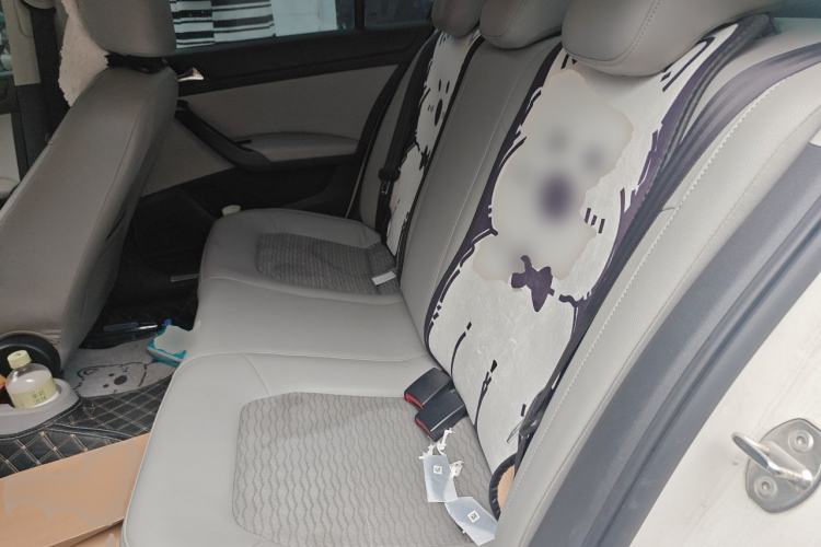 Used Skoda Rapid 2015 1.6L Automatic Smart Selection Model Left Rear Seat