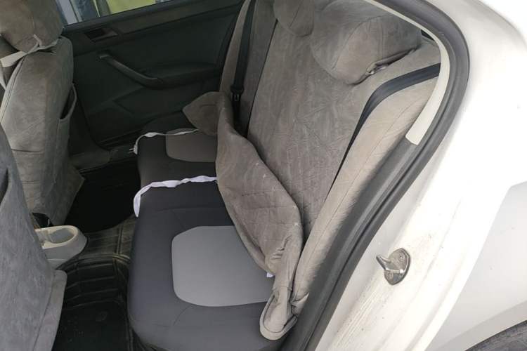 Used Skoda Rapid 2015 1.4L Manual Enjoyment Model Left Rear Seat