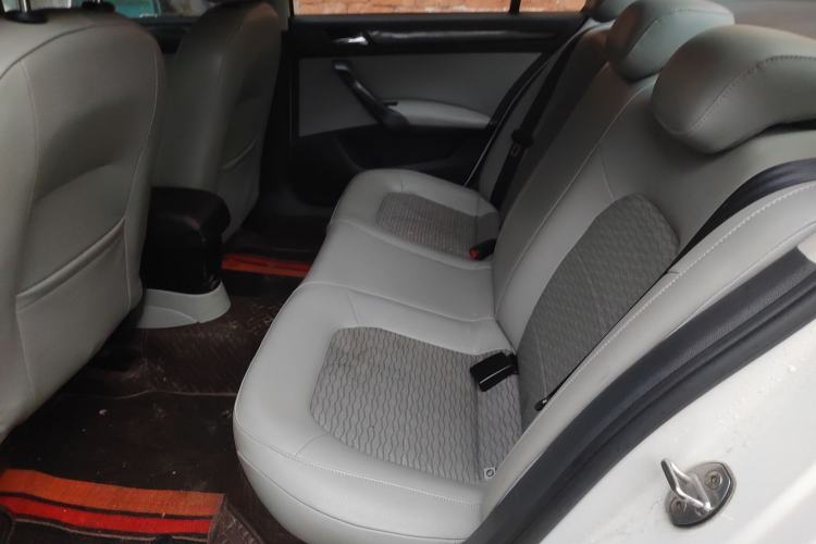 Used Skoda Rapid 2015 1.6L Manual Smart Selection Model Left Rear Seat