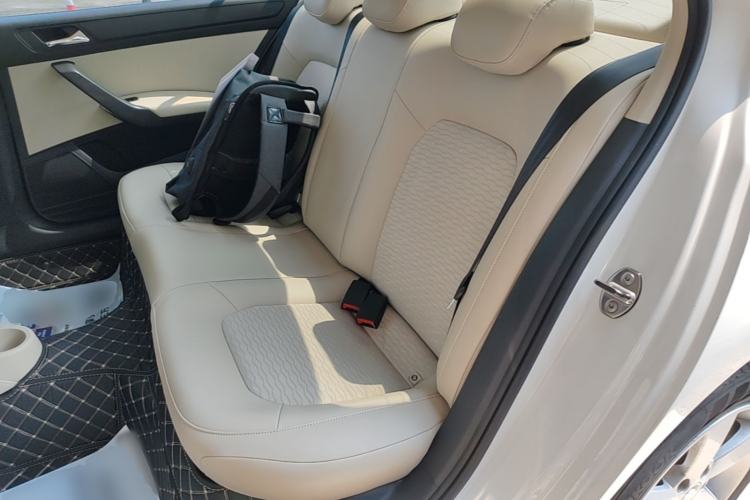 Used Skoda Rapid 2015 1.6L Automatic Smart Selection Model Left Rear Seat