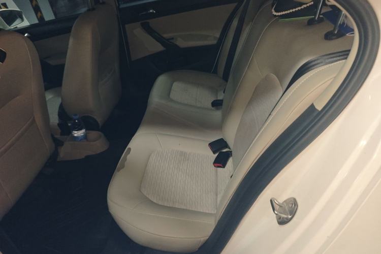 Used Skoda Rapid 2015 1.6L Automatic Smart Selection Model Left Rear Seat