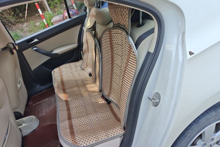 Used Skoda Rapid 2015 1.6L Automatic Smart Selection Model Left Rear Seat