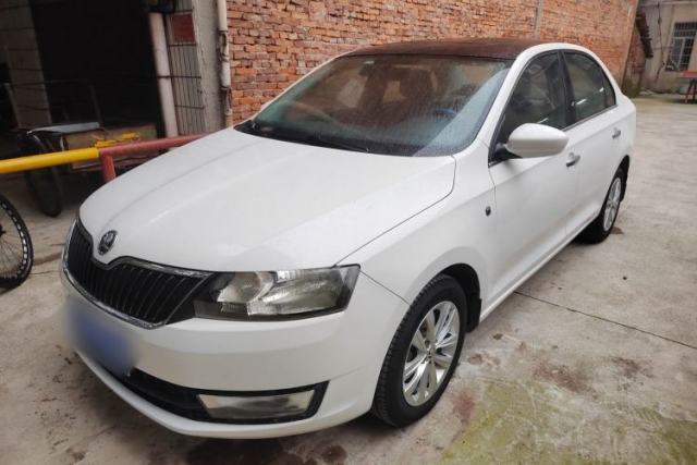 Used Skoda Rapid 2015 1.6L Manual Smart Selection Model