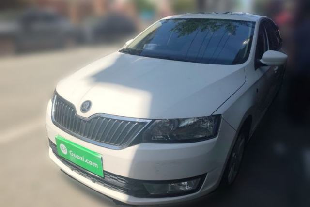Used Skoda Rapid 2015 1.6L Automatic Smart Selection Model