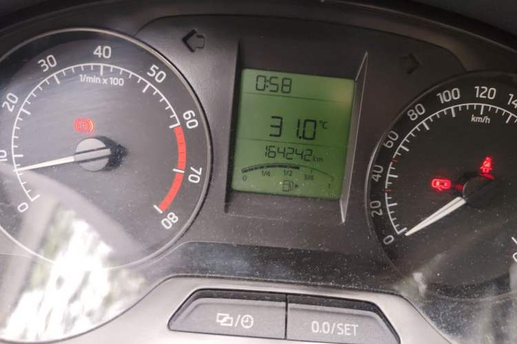 Used Skoda Rapid 2015 1.6L Manual Smart Selection Model Odometer Close Up