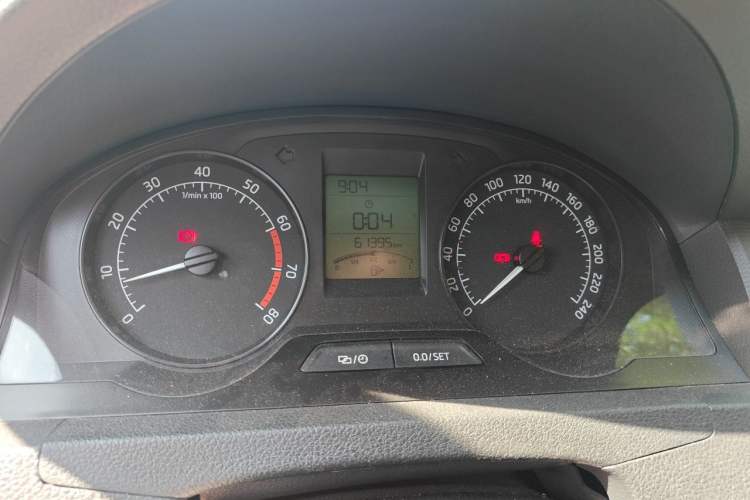 Used Skoda Rapid 2015 1.6L Manual Smart Selection Model Odometer Close Up