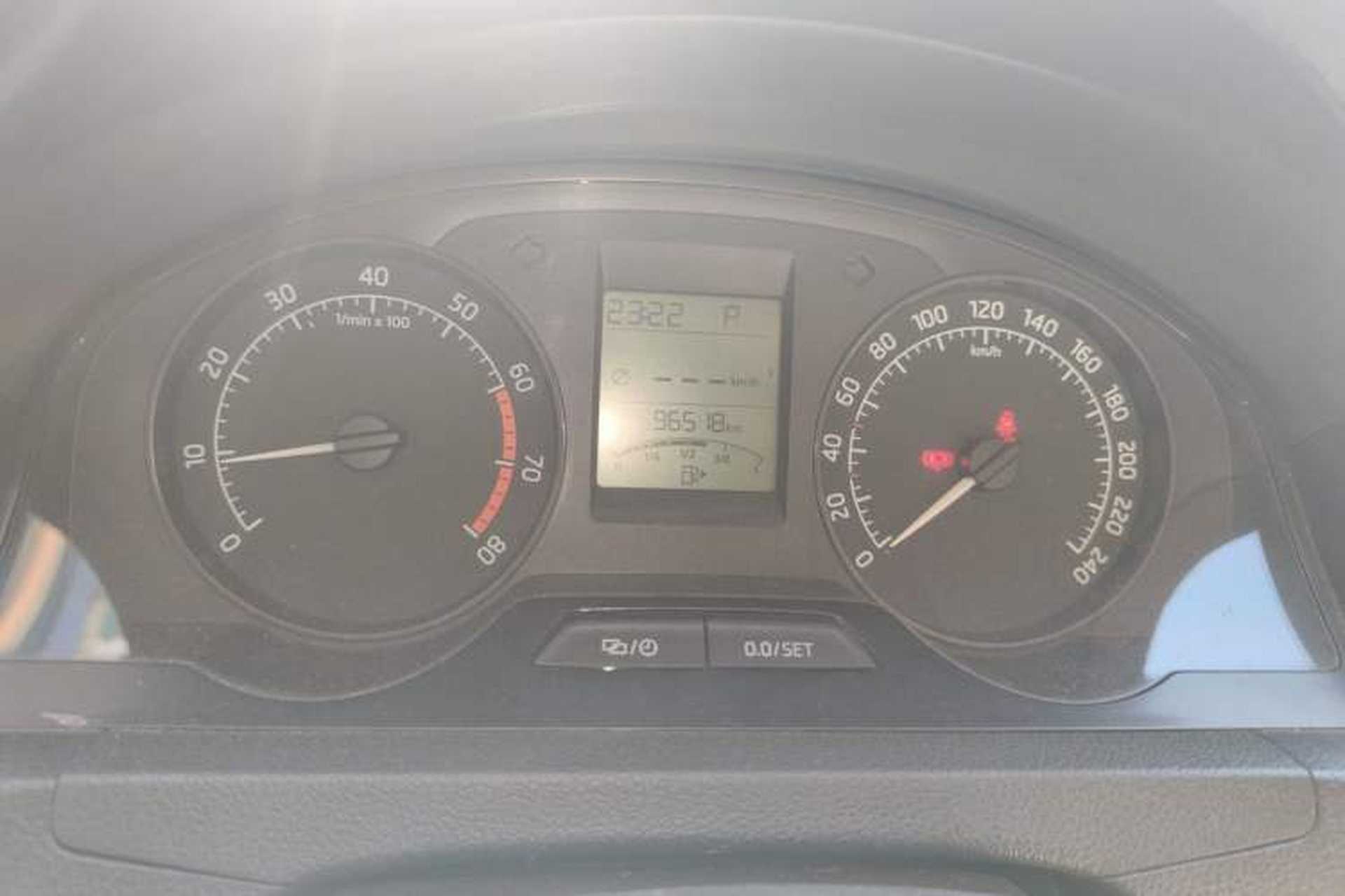Used Skoda Rapid 2015 1.6L Automatic Smart Selection Model Odometer Close Up