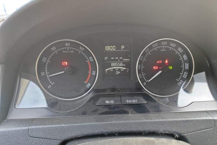 Used Skoda Rapid 2015 1.6L Automatic Preferred Model Odometer Close Up