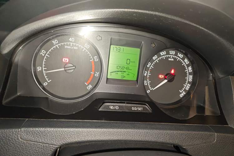 Used Skoda Rapid 2015 1.6L Manual Smart Selection Model Odometer Close Up