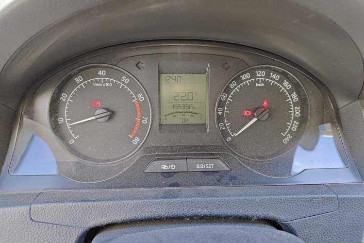 Used Skoda Rapid 2015 1.4L Manual Enjoyment Model Odometer Close Up