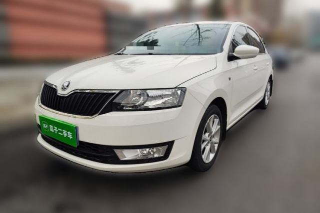 Used Skoda Rapid 2015 1.6L Automatic Smart Selection Model