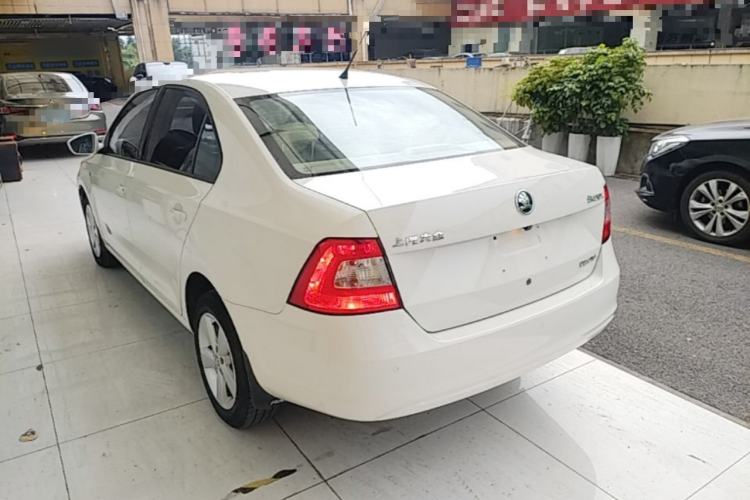Used Skoda Rapid 2015 1.6L Manual Smart Selection Model Rear Left 45 Deg