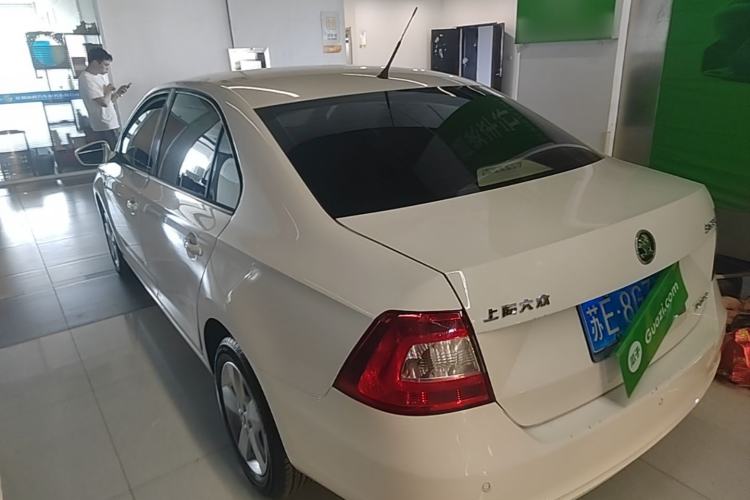 Used Skoda Rapid 2015 1.6L Manual Smart Selection Model Rear Left 45 Deg