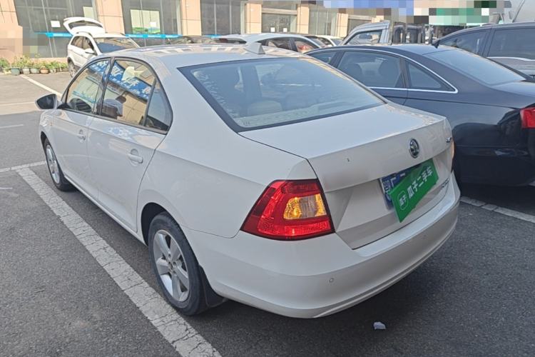 Used Skoda Rapid 2015 1.6L Automatic Smart Selection Model Rear Left 45 Deg