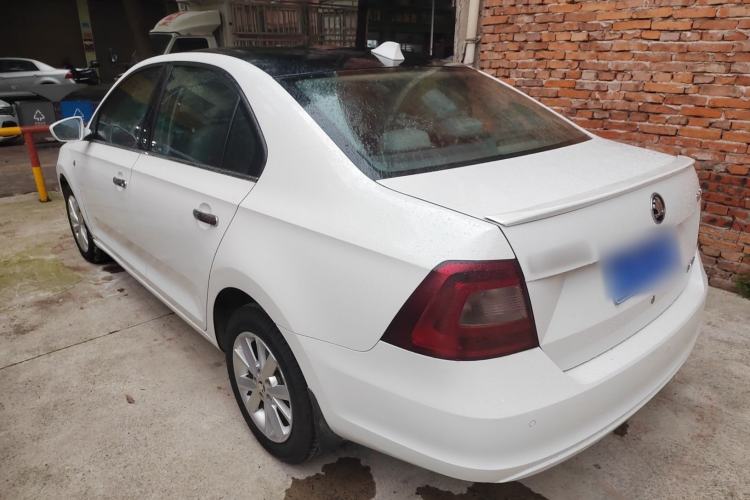 Used Skoda Rapid 2015 1.6L Manual Smart Selection Model Rear Left 45 Deg