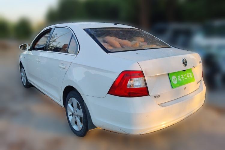 Used Skoda Rapid 2015 1.6L Manual Smart Selection Model Rear Left 45 Deg