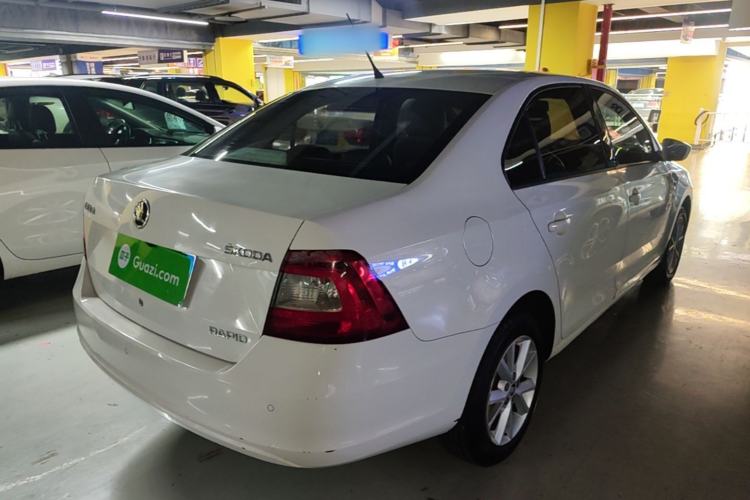 Used Skoda Rapid 2015 1.6L Manual Smart Selection Model Rear Right 45 Deg