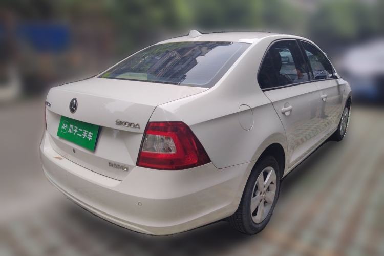 Used Skoda Rapid 2015 1.6L Manual Smart Selection Model Rear Right 45 Deg