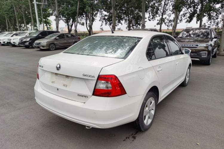 Used Skoda Rapid 2015 1.6L Manual Smart Selection Model Rear Right 45 Deg
