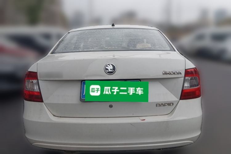Used Skoda Rapid 2015 1.6L Manual Le Xuan Model Rear
