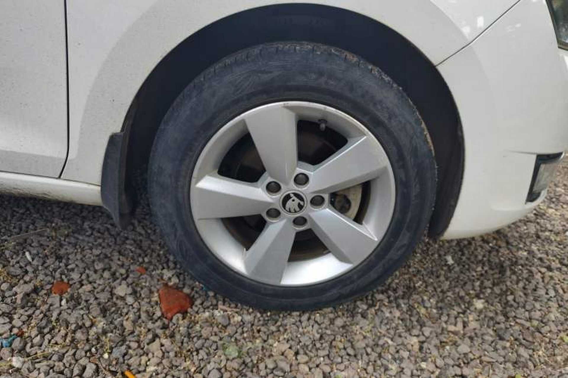 Used Skoda Rapid 2015 1.6L Manual Smart Selection Model Right Front Wheel Hub
