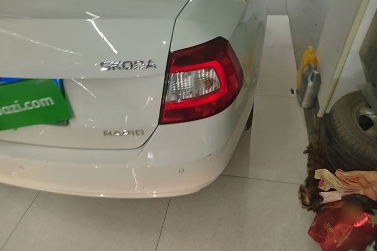 Used Skoda Rapid 2015 1.6L Manual Smart Selection Model Right Rear Taillight