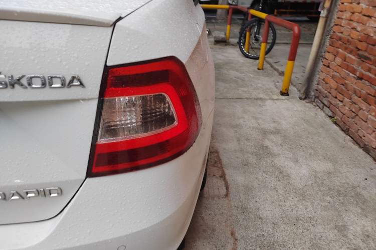 Used Skoda Rapid 2015 1.6L Manual Smart Selection Model Right Rear Taillight