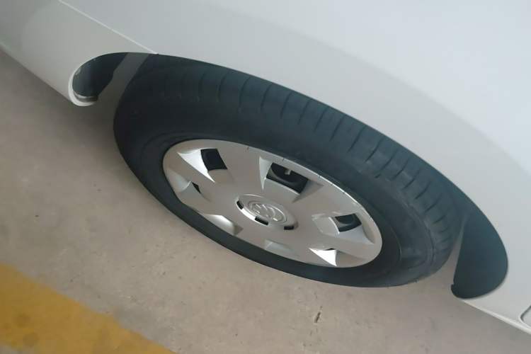 Used Skoda Rapid 2015 1.6L Manual Le Xuan Model Right Rear Wheel Hub