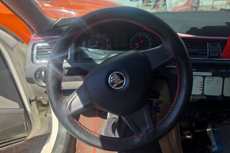 Used Skoda Rapid 2015 1.6L Automatic Smart Selection Model Steering Wheel