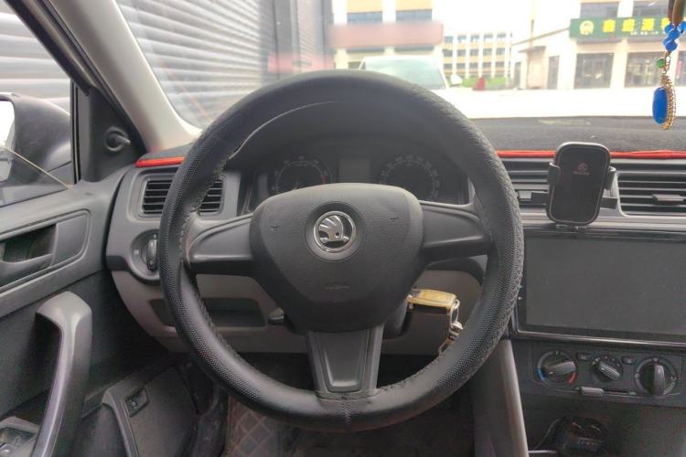 Used Skoda Rapid 2015 1.4L Manual Enjoyment Model Steering Wheel