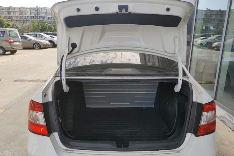 Used Skoda Rapid 2015 1.4L Manual Enjoyment Model Trunk