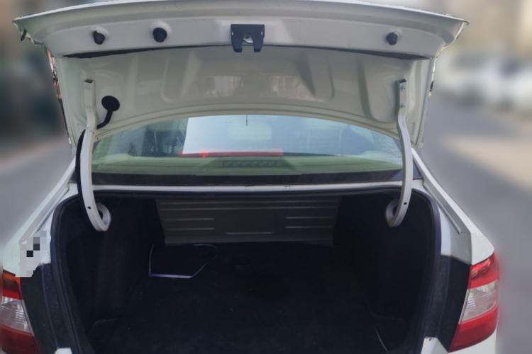 Used Skoda Rapid 2015 1.6L Manual Smart Selection Model Trunk