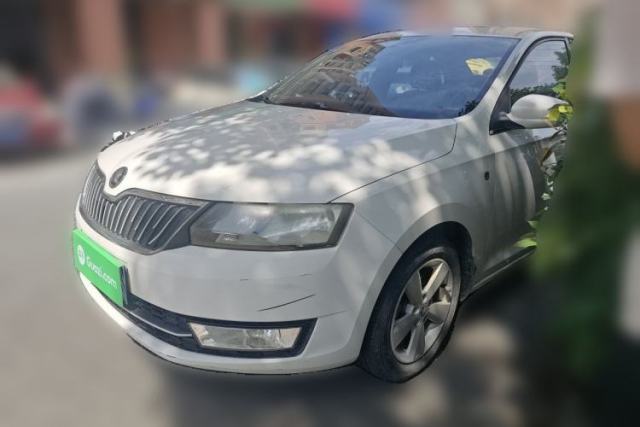 Used Skoda Rapid 2015 1.6L Automatic Smart Selection Model