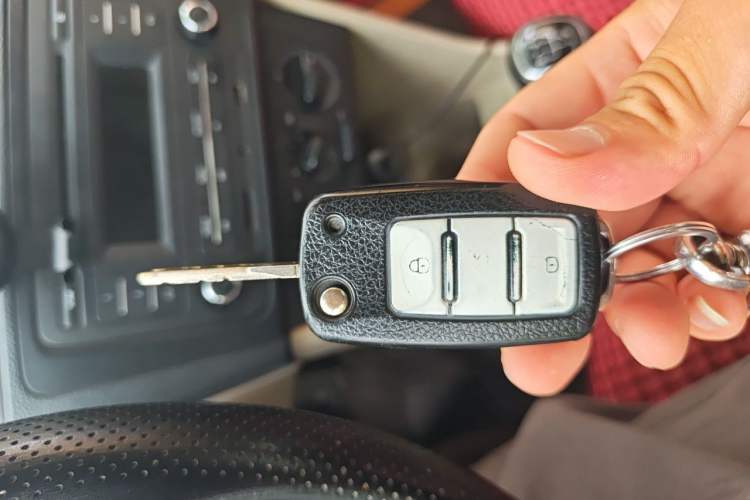 Used Skoda Rapid 2015 1.4L Manual Smart Selection Model Vehicle Key