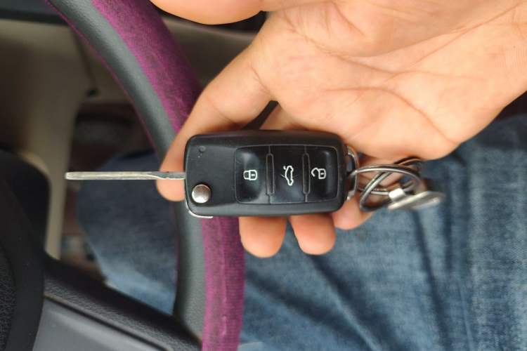 Used Skoda Rapid 2015 1.6L Manual Smart Selection Model Vehicle Key