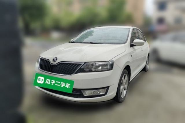 Used Skoda Rapid 2015 1.6L Automatic Smart Selection Model