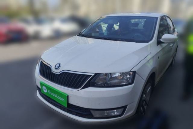 Used Skoda Rapid 2015 1.6L Manual Smart Selection Model