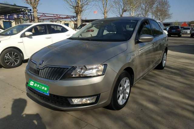 Used Skoda Rapid 2015 1.6L Automatic Smart Selection Model