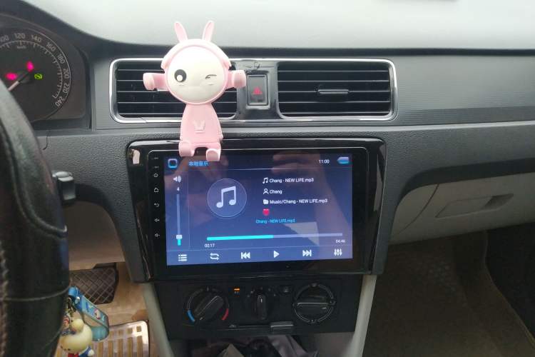 Used Skoda Rapid 2015 1.6L Automatic Smart Selection Model Audio And AC Panel
