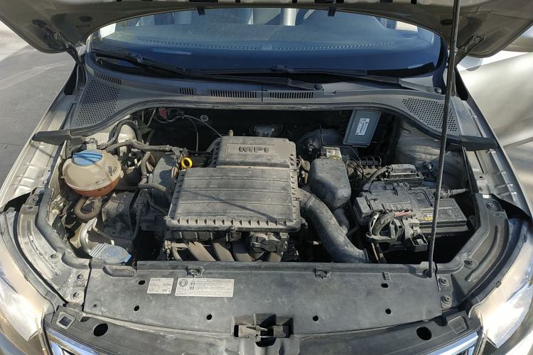 Used Skoda Rapid 2015 1.6L Automatic Smart Selection Model Engine Bay