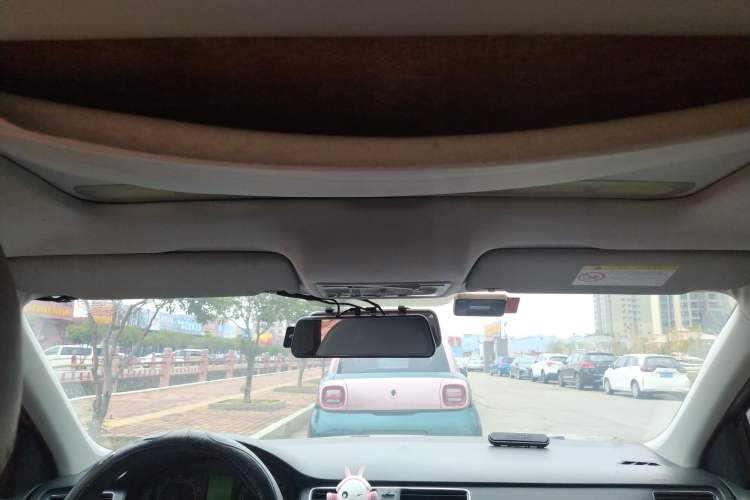 Used Skoda Rapid 2015 1.6L Automatic Smart Selection Model Headliner